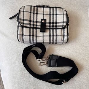 Burberry small cross body bag/belt bag